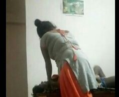 ഭർത്താവിനെ കഴുത്ത് ഞെരിച്ച് കൊന്നത് ഗായത്രി.ദൃശ്യങ്ങൾ പകർത്തിയത് കാമുകന്റെ ഭാര്യ.