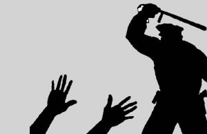 അപമാനിക്കൽ അതിരു കടക്കുന്നു. സമരം ചെയ്ത് മദ്യപാനികളുടെ സംഘടന.