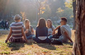 കൊറോണ വൈറസിന്റെ പ്രധാനവാഹകര് ചെറുപ്പക്കാരോ?