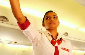 ഇത് എയര്ഹോസ്റ്റസുമാരുടെ മാത്രം രഹസ്യം: ഒരിക്കലും യാത്രക്കാര് അറിയില്ല