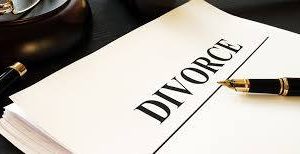 ഭര്ത്താവ് തന്നോട് വഴക്കിടുന്നില്ല… തന്റെ തെറ്റുകള്ക്ക് വഴക്ക് പറയുന്നില്ല, ഇനിയും ഇയാളുടെ കൂടെ ജീവിക്കാന് സാധിക്കില്ല… വിവാഹ മോചനം വേണം