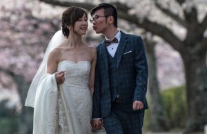 ‘വിവാഹം കഴിക്കൂ പ്ലീസ്!! ചിലവ് ഞങ്ങള് എടുത്തോളാം’; വിവാഹിതരാകുന്നവര്ക്ക് 4.2 ലക്ഷം തരാമെന്ന് സര്ക്കാര്