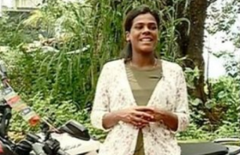 ഇനി അഞ്ച് ഭൂഘണ്ഡങ്ങളിലൂടെയാണ് യാത്ര; കല്പ്പാത്തിയില് നിന്ന് ഒറ്റക്ക് ബൈക്കില് കശ്മീരിലെത്തിയ ലക്ഷ്മി സംസാരിക്കുന്നു