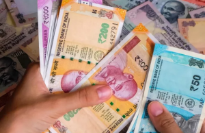 എത്ര ശമ്പളമുണ്ടായാലും പോക്കറ്റ് കാലിയാക്കുന്ന ഈ 5 ശീലങ്ങൾ ഉപേക്ഷിക്കൂ