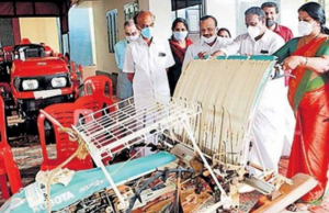 കാര്ഷിക യന്ത്രങ്ങളുടെ അറ്റകുറ്റപണികള്ക്കും ഇനി വനിതകള്; പരിശീലനം നേടിയത് നാല്പ്പത് പേര്
