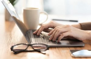 നിങ്ങള് അവധി ദിവസങ്ങളിലും ജോലി ചെയ്യുന്ന സ്ത്രീയാണോ? എങ്കില് ഇക്കാര്യങ്ങള് നിര്ബന്ധമായും അറിഞ്ഞിരിക്കണം