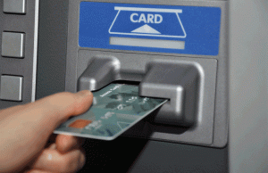 സിഡിഎമ്മുകളില് പണം നിക്ഷേപിക്കാന് ഫീസ് ഏര്പ്പെടുത്തി ബാങ്കുകള്