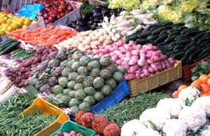 ഇന്ധനവില കുതിച്ചുയരുന്നു; നിത്യോപയോഗ സാധനങ്ങള്ക്കും വിലകൂടുന്നു