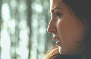 എന്താണ് ബൈപോളാര്; ബൈപോളാറും മൂഡ് സ്വിങ്സും തമ്മിലുള്ള വ്യത്യാസം