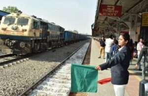 സ്ലീപ്പര് ക്ലാസുകള് ഒഴിവാക്കാനൊരുങ്ങി റെയില്വേ; പകരം നിരക്ക് കുറഞ്ഞ എസി ക്ലാസ്