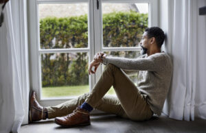 മധ്യവയസ്കരിലെ ഏകാന്തത കാന്സര് സാധ്യത വര്ധിപ്പിക്കും; പുതിയ പഠനം പുറത്ത്