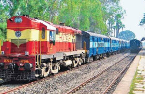 ട്രെയിന് വൈകിയോടി; തൃശൂര് സ്വദേശികള്ക്ക് നഷ്ടപരിഹാരം നല്കാന് വിധി