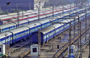 രണ്ടാഴ്ച്ചക്കിടെ കേരളത്തില് ഓട്ടം നിര്ത്തിയത് 62 ട്രെയിന് സര്വീസുകള്