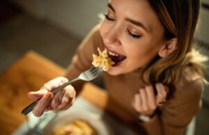 രാത്രി ഭക്ഷണം ശ്രദ്ധിക്കണം. ആരോഗ്യത്തോടെ ജീവിക്കാൻ