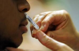 തുള്ളിമരുന്ന് പോലെ മൂക്കിലൂടെ നല്കും; നേസല് വാക്സിനെക്കുറിച്ച് അറിയാം