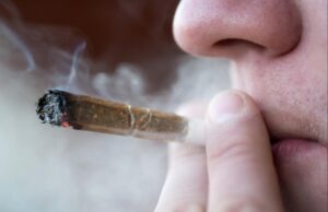 പുകവലിക്കുന്നവരാണോ നിങ്ങള്; കോവിഡ് മരണത്തിന് സാധ്യത കൂടുതല്, പഠനം