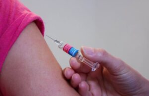 മൂന്നാം തരംഗം കുട്ടികളില്, രക്ഷനേടാന് പകര്ച്ചപ്പനി വാക്സിന് ഫലപ്രദം; റിപ്പോര്ട്ട് പുറത്ത്