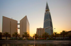 പ്രവാസികള്ക്ക് ജോലി മാറാന് കഴിയുക കരാറടിസ്ഥാനത്തില് മാത്രം; പുതിയ തൊഴില് പരിഷ്കാരവുമായി സൗദി