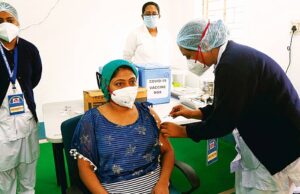 സ്വകാര്യ ആശുപത്രികള് അനാവശ്യമായി വാക്സിന് വാങ്ങി സൂക്ഷിക്കരുത്; കേന്ദ്രം