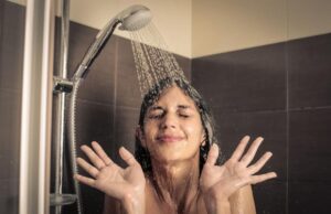 ഉച്ചയ്ക്കാണോ കുളി?; എന്നാല് ഒരുപാട് ദോഷങ്ങള് അനുഭവിക്കേണ്ടി വരും