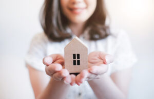 സ്ത്രീകള്ക്ക് കൂടുതല് ആനുകൂല്യങ്ങളുമായി ബാങ്കുകള്; ഭവന വായ്പയെടുത്താല് പലിശയിളവ്