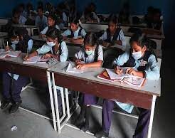 സ്കൂള് തുറക്കുന്നതില് സംസ്ഥാനങ്ങള്ക്ക് തീരുമാനമെടുക്കാം; കേന്ദ്രസര്ക്കാര്