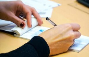 ഒക്ടോബര് ഒന്ന് മുതല് ഈ ബാങ്കുകളുടെ ചെക്ക് ബുക്കുകള് അസാധുവാകും; ഇടപാടുകാര് ശ്രദ്ധിക്കുക