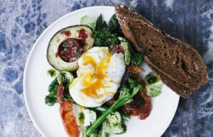 പ്രഭാതഭക്ഷണത്തില് വേണം പ്രോട്ടീന്; ഇവ ആഹാരത്തില് ഉള്പ്പെടുത്തൂ