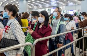 വിമാനയാത്രക്ക് ഒരു ഹാന്ഡ്ബാഗ് മാത്രം; നിയമം പാലിക്കാന് നിര്ദേശം