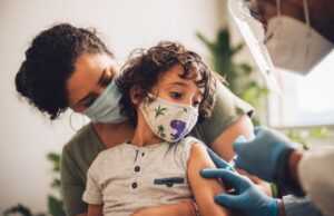 ഒമിക്രോണ് കുട്ടികളെ ബാധിക്കുമോ?; രക്ഷിതാക്കള് ശ്രദ്ധിക്കേണ്ടത്