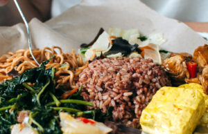 വണ്ണം കുറയാന് രാത്രി എട്ട് മണിക്ക് ശേഷം ഭക്ഷണം കഴിക്കാതിരിക്കണോ?