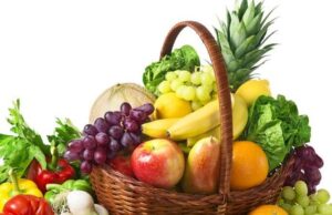 ഭംഗിയും തിളക്കവുമുള്ള ചര്മ്മം സ്വന്തമാക്കാം; ഈ പഴങ്ങള് കഴിച്ചാല് മതി