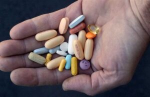 800 അവശ്യമരുന്നുകളുടെ വില കൂടുന്നു; പട്ടികയില് പാരസെറ്റമോളും