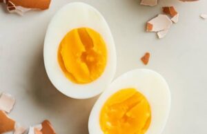 മുട്ടക്കൊപ്പം ഒരിക്കലും ഇവ കഴിക്കരുത്