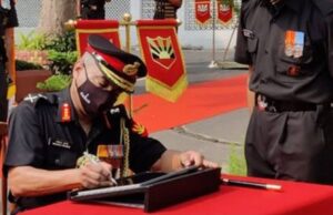 ലെഫ്റ്റനന്റ് ജനറല് മനോജ് പാണ്ഡെ പുതിയ കരസേനാ മേധാവിയാകും