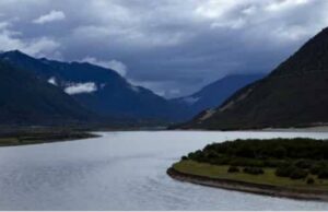 ബ്രഹ്മപുത്ര നദിക്കടിയിലൂടെ തുരങ്കപാത നിർമിക്കാൻ ഇന്ത്യ.