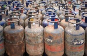 വാണിജ്യ പാചക വാതക സിലിണ്ടർ വില വർധിച്ചു