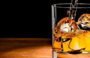 വില കുറഞ്ഞ മദ്യം കിട്ടാനില്ല.സംസ്ഥാനത്ത് വ്യാജമദ്യ വില്പനക്ക് സാധ്യതയെന്ന് ഇന്റലിജൻസ്