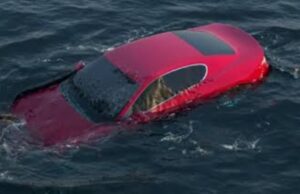 കാർ വെള്ളത്തിൽ വീണാൽ എന്തുചെയ്യണം?