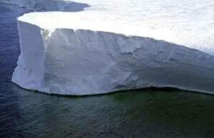 ലോകാവസാന മഞ്ഞുപാളി അന്റാര്ടികില് നിന്ന് പൂര്ണമായും തകര്ന്ന് സമുദ്രത്തിലെത്തിയേക്കാമെന്ന മുന്നറിയിപ്പുമായി ഗവേഷകര്.